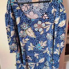Plus size tops and T Shirts size 18 - 22
