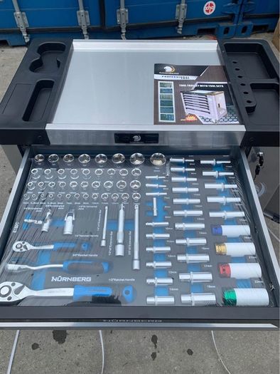 Nurnberg 7/6 Tool box full with tools