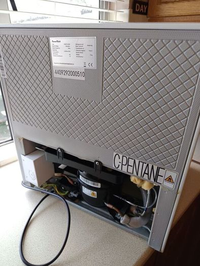PowerPoint table top fridge or freezer