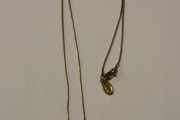 Vintage M&amp;S Gold Tone Necklace with Pendant