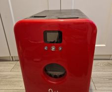 Compact dishwasher in red