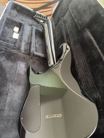 Jackson set neck