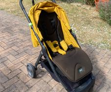 Papas & Mama's pram