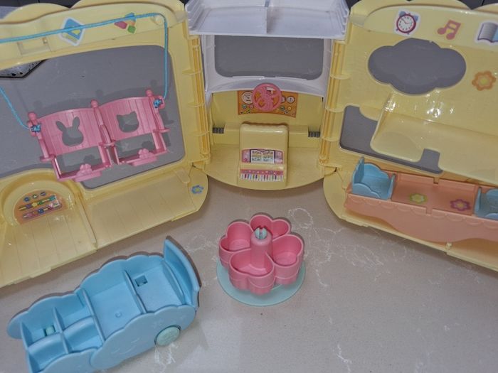 Sylvanian families Nursery Bus