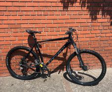 carrera vengeance mountain bike