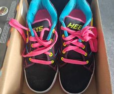 heelys