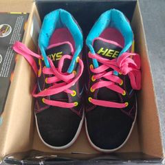 heelys