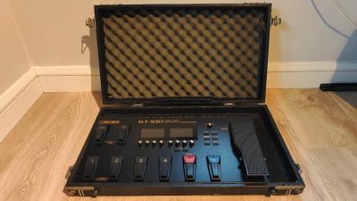 BOSS GT-100 Guitar Effects Processor