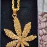 New old stock of costume Pendant Necklaces PRICE IS FOR 1 ONLY, Postage Available or Collection., Ideal for Dress Up, Stage, movies, Plays or Photos, Image 8