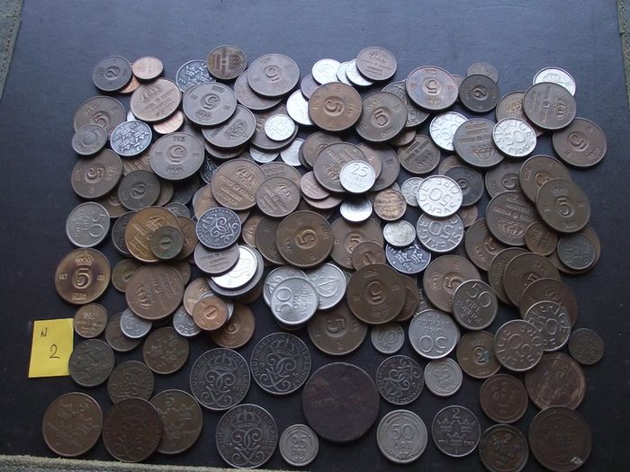 A Lot of 800+ grams of Swedish coins