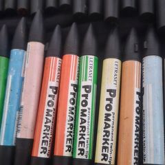 Pro markers 28 + 2 blender (original letraset)