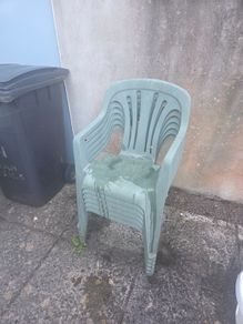 Garden table & chairs