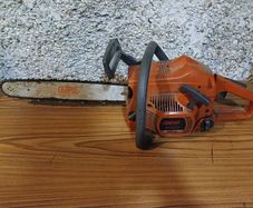 chainsaw