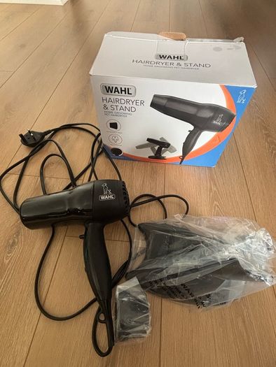 Wahl Hairdryer with Stand