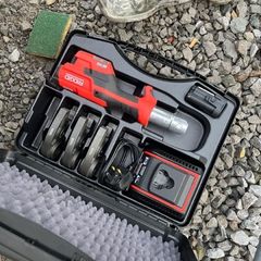 Rigid pex crimper