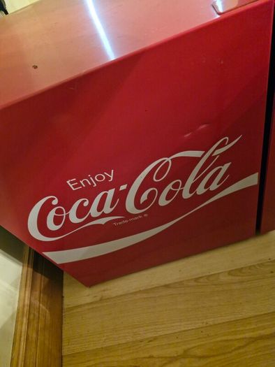 Coca Cola Mini Fridge (Husky)