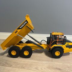 Bruder Volvo Dumper