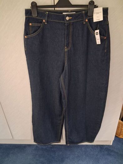 Barrell leg Jeans size 14 new