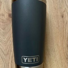Y E T I   20 Oz (591 Ml) Tumbler