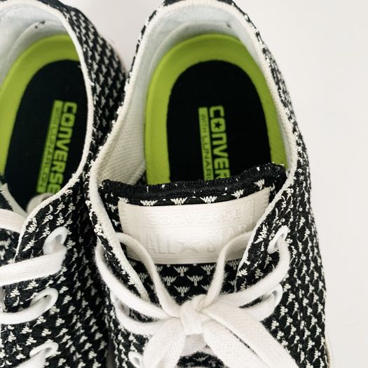 Converse size UK 2.5