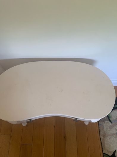 dressing table