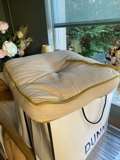 Set of 4 chss as or cushions