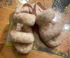 ugg slippers 39/6