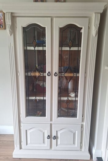 Glass cabinet