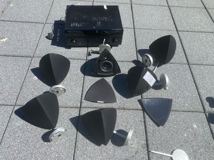 6x Bang Olufsen BeoLab 4 speakers with Yamaha AV Receiver RX-V775