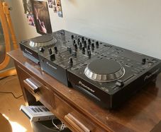 Pioneer CDJ-350 Set and Pioneer DJM-350 Mixer