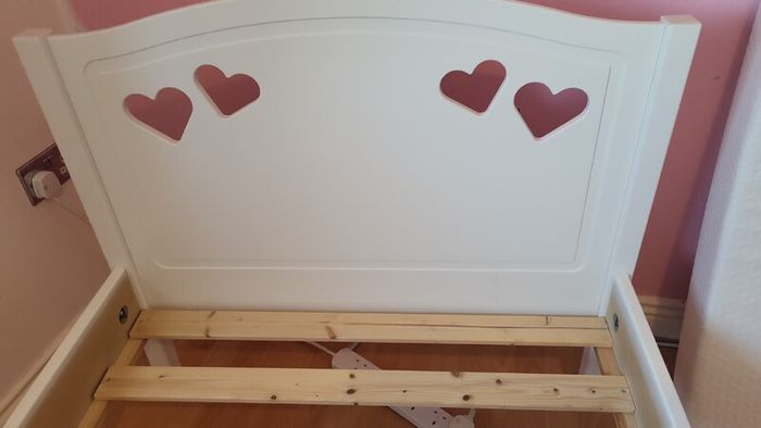 Bedroom furniture set . Need gone ASAP!