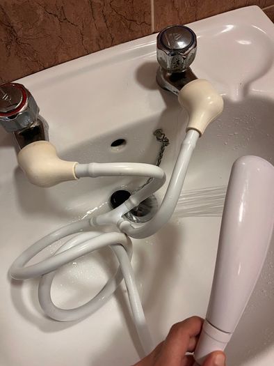 shower spray attachment for taps