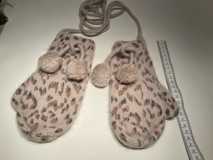 river island animal print mittens