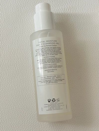 Medik8 total moisture daily cleansing gel 145ml