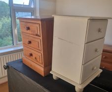 Bedside lockers