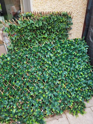 Artificial hedging