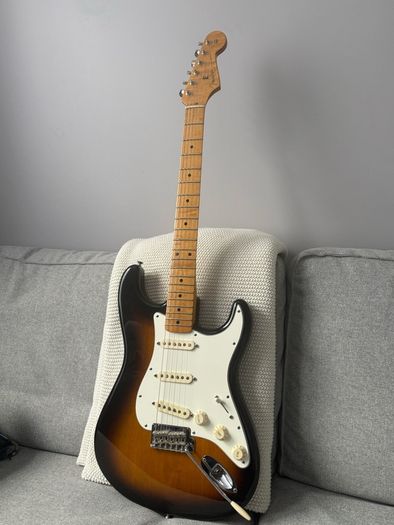 Mint Condition Fender '50s Classic Strat - Custom Shop Design - MIM - Beautiful Flame Neck - American Vintage Pickups