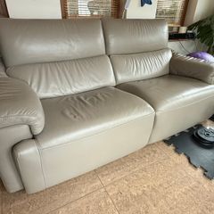 DFS 3 seat POWER RECLINER SOFA/ couch w/Eaziglide technology
