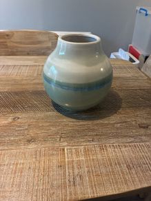 vase