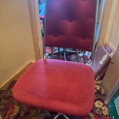 4 red retro chairs