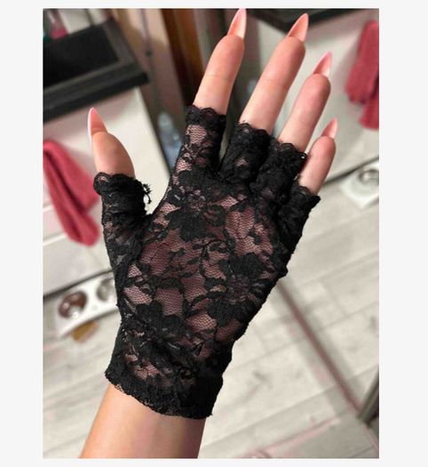 Black Lace Gloves - new/with tags - great accessory - will fit any outfit