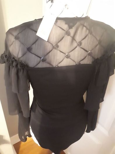 BNWT Stunning River Island Black Ruffle Bodysuit (Size 8)