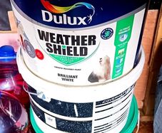 Dulux white paint