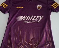 (Tight Fit) Wexford GAA O'Neills Gaelic Football/Hurling Jersey (Adult Small) FREE POST