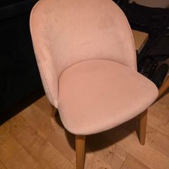 Velvet Pink Chair