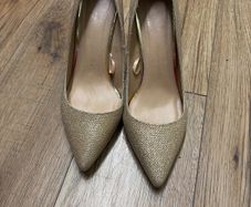 High heels gold sparkling size 6