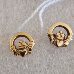 9ct claddagh earrings