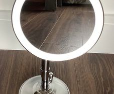 Makeup mirror
