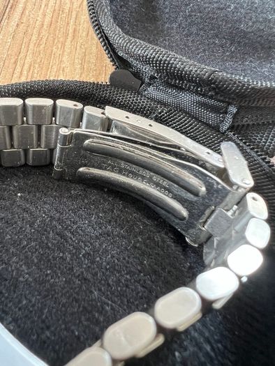 TAG Heuer Professional 2000