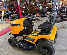 Ride on lawn mower